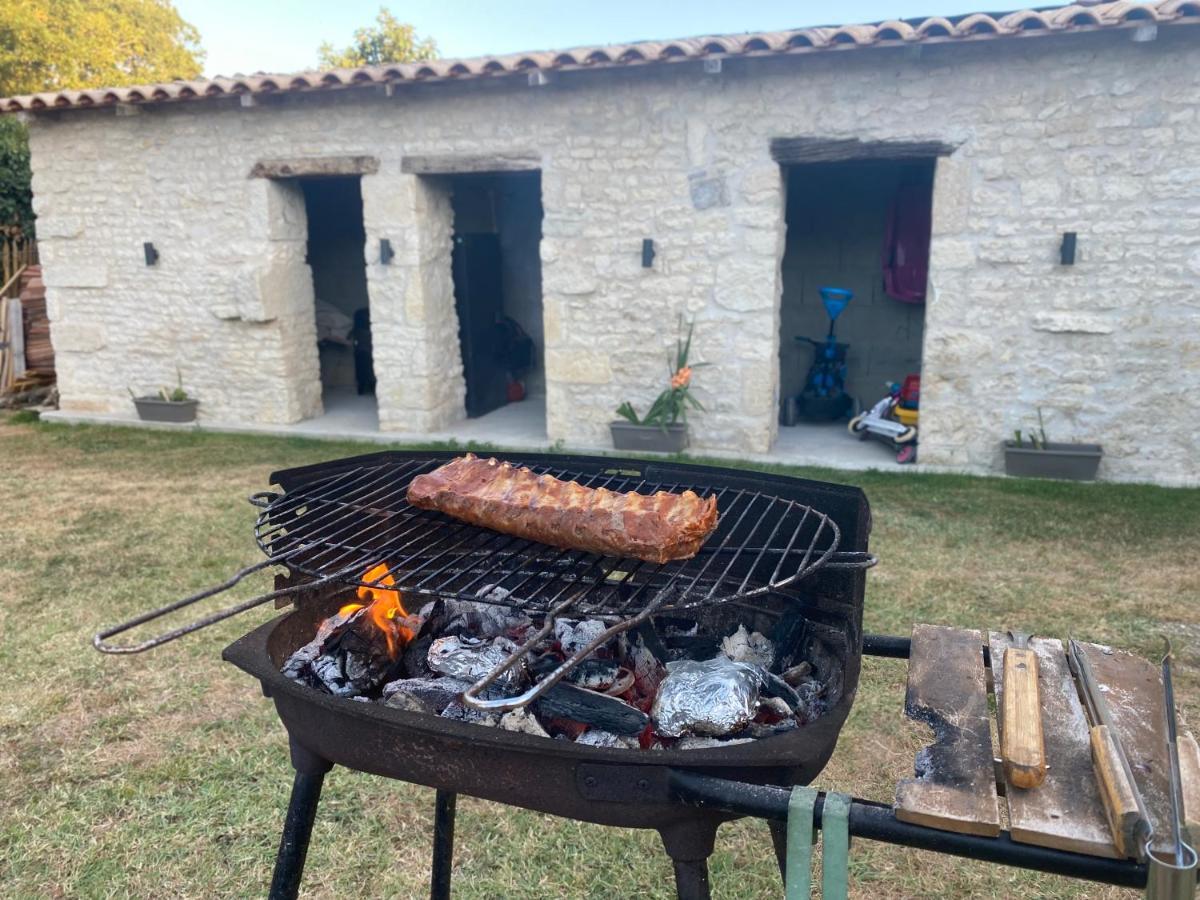 Le Grenier - Gite De Charme La Rochelle Saint-Medard-d'Aunis Екстер'єр фото